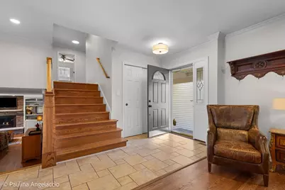 649 Greenbrier Lane, Crystal Lake, IL 60014 - Photo 4