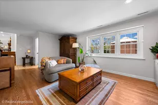 649 Greenbrier Ln, Crystal Lake, IL 60014 - Photo 24