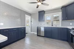 222 S Midland Ave, Joliet, IL 60436 - Photo 8