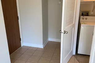 681 Thorntree Ct, Bartlett, IL 60103 - Photo 6