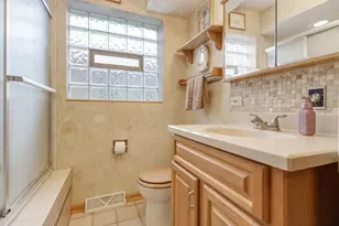 3313 Gustav St, Franklin Park, IL 60131 - Photo 8
