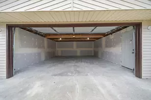 16360 Evans Ave, South Holland, IL 60473 - Photo 18