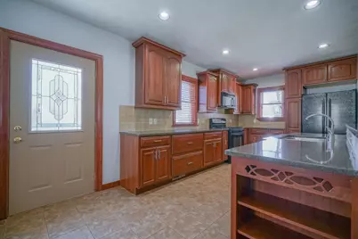 711 Taylor Street, Pecatonica, IL 61063 - Photo 8