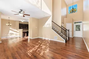 2329 Moonlight Ct, Aurora, IL 60503 - Photo 2