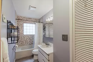 405 W Raab Rd, Normal, IL 61761 - Photo 8