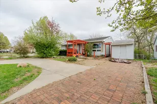 405 W Raab Rd, Normal, IL 61761 - Photo 22