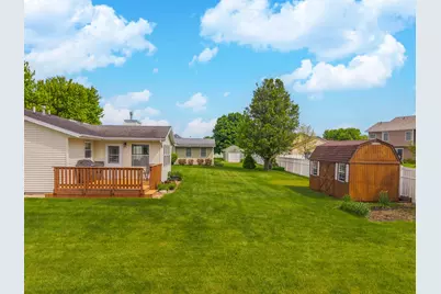 608 N Cherokee Lane, Pontiac, IL 61764 - Photo 38