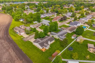 608 N Cherokee Ln, Pontiac, IL 61764 - Photo 40