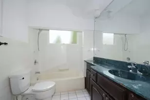 220 Elmwood Dr, Naperville, IL 60540 - Photo 10