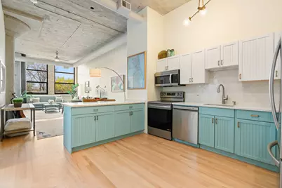 1800 W Roscoe Street #316, Chicago, IL 60657 - Photo 4