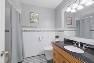 1525 N Arlington Heights Rd, Arlington Heights, IL 60004 - Photo 14