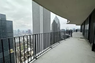 225 N Columbus Dr, Chicago, IL 60601 - Photo 12