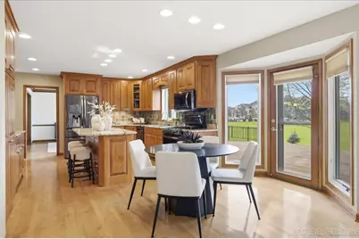 1872 Jahns Drive, Wheaton, IL 60189 - Photo 12