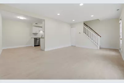 763 Wellington Avenue #763, Elk Grove Village, IL 60007 - Photo 2