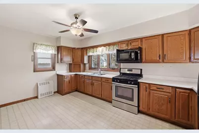 203 Main Street, Lindenwood, IL 61049 - Photo 16