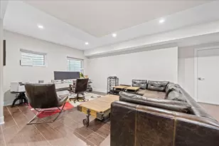 2009 Skyelar Ct, Highland Park, IL 60035 - Photo 24