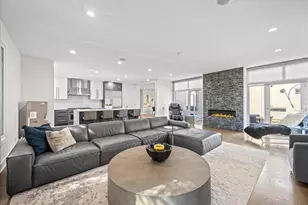 2009 Skyelar Ct, Highland Park, IL 60035 - Photo 12