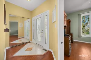 595 Golfers Ln, Bartlett, IL 60103 - Photo 2