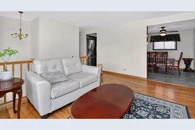 906 Jeffery Court, Schaumburg, IL 60193 - Photo 6