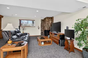 906 Jeffery Ct, Schaumburg, IL 60193 - Photo 10