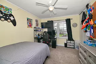 325 N Elm St, Herscher, IL 60941 - Photo 16