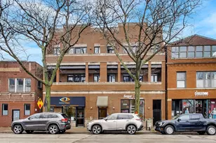 2108 W Roscoe St, Chicago, IL 60618 - Photo 1
