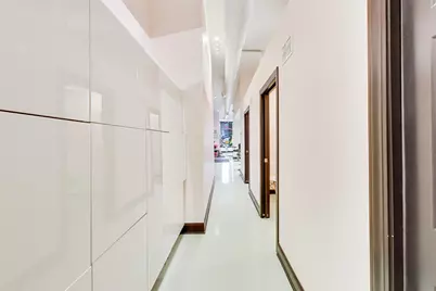 2108 W Roscoe Street, Chicago, IL 60618 - Photo 10