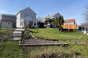 783 S Providence Ln, Round Lake, IL 60073 - Photo 2