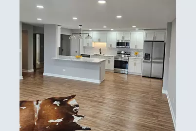 1717 W Crystal Lane #310, Mount Prospect, IL 60056 - Photo 4