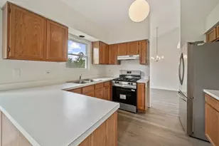 1433 Polo Dr, Bartlett, IL 60103 - Photo 8