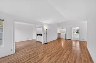 99 Ione Dr, South Elgin, IL 60177 - Photo 24