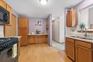 2110 Peach Tree Ln, Algonquin, IL 60102 - Photo 10
