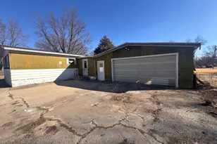 2906 A St, Rock Falls, IL 61071 - Photo 2