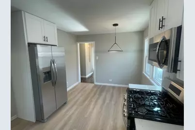 654 W 111th Street, Chicago, IL 60628 - Photo 8