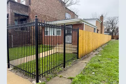6946 S Loomis Boulevard, Chicago, IL 60636 - Photo 4
