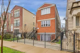 3518 W Lexington St, Chicago, IL 60624 - Photo 2