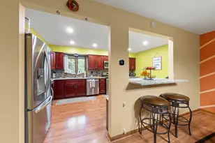 10965 S 84th Ave, Palos Hills, IL 60465 - Photo 6