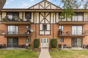 10965 S 84th Ave, Palos Hills, IL 60465 - Photo 2