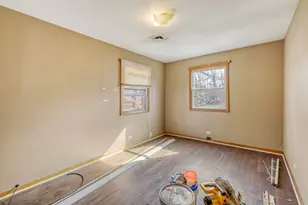 1705 Norfolk Ave, Crete, IL 60417 - Photo 14