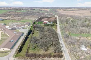 13921 Harmony Rd, Huntley, IL 60142 - Photo 2