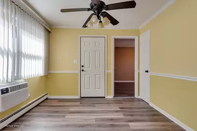 10114 Devon Court, Rosemont, IL 60018 - Photo 4