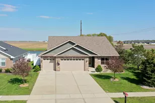 6011 Park View Dr, Bourbonnais, IL 60914 - Photo 2