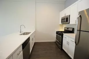 1540 W Fullerton Ave, Chicago, IL 60614 - Photo 6