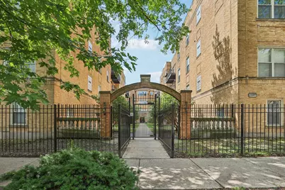 1639 W Farwell Avenue #1, Chicago, IL 60626 - Photo 1