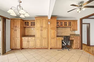 8621 Natchez Ave, Burbank, IL 60459 - Photo 4