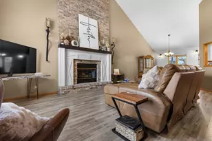 6833 Cardigan Way, Rockford, IL 61114 - Photo 4