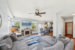 39222 N Ogden Ln, Beach Park, IL 60083 - Photo 2