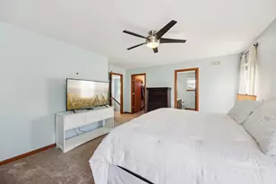 39222 N Ogden Ln, Beach Park, IL 60083 - Photo 12