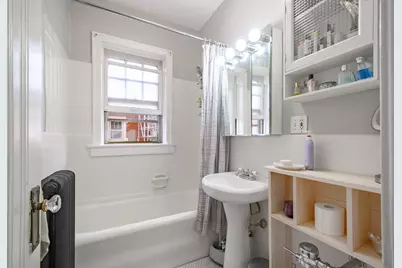 [Address not provided], Oak Park, IL 60302 - Photo 10