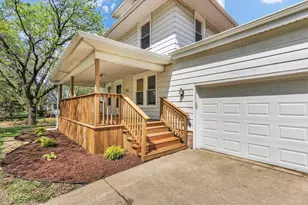 1518 W University Ave, Champaign, IL 61821 - Photo 4